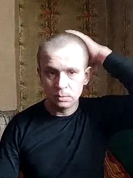 Snapshot of alex_brow_n chatting on 02-15-25, 10:00 alex brow n online show from 02-15-25, 10:00