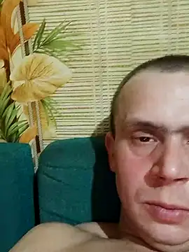 Snapshot of alex_brow_n chatting on 02-18-25, 07:19 alex brow n online show from 02-18-25, 07:19