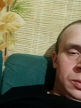 Snapshot of alex_brow_n chatting on 02-23-25, 08:33 alex brow n online show from 02-23-25, 08:33