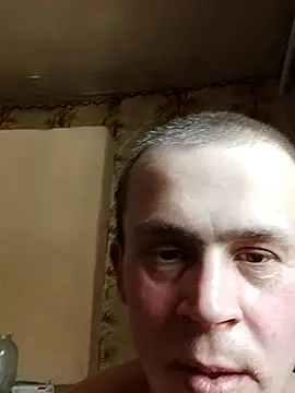 Snapshot of alex_brow_n chatting on 02-25-25, 04:31 alex brow n online show from 02-25-25, 04:31
