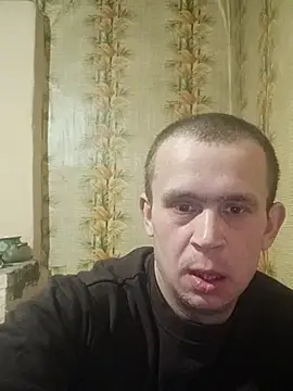 Snapshot of alex_brow_n chatting on 02-26-25, 04:45 alex brow n online show from 02-26-25, 04:45