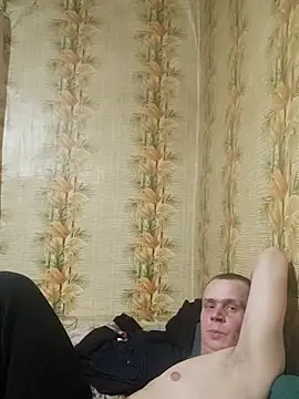 Snapshot of alex_brow_n chatting on 03-01-25, 05:16 alex brow n online show from 03-01-25, 05:16