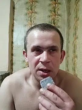 Snapshot of alex_brow_n chatting on 03-02-25, 07:23 alex brow n online show from 03-02-25, 07:23