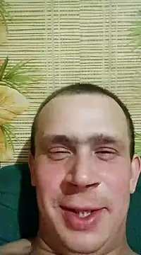 Snapshot of alex_brow_n chatting on 03-03-25, 07:49 alex brow n online show from 03-03-25, 07:49