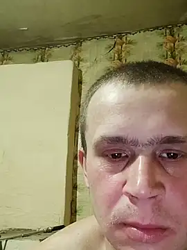 Snapshot of alex_brow_n chatting on 03-05-25, 04:24 alex brow n online show from 03-05-25, 04:24