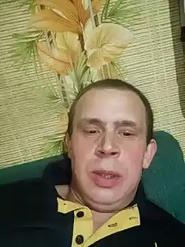 Snapshot of alex_brow_n chatting on 03-18-25, 07:42 alex brow n online show from 03-18-25, 07:42
