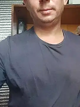 Snapshot of alex_brow_n chatting on 09-18-25, 07:54 alex brow n online show from 09-18-25, 07:54