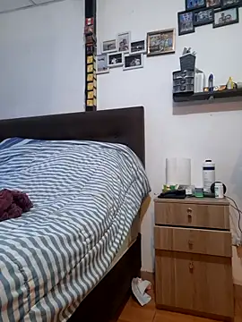 Snapshot of rodos chatting on 09-23-25, 11:46 rodos online show from 09-23-25, 11:46