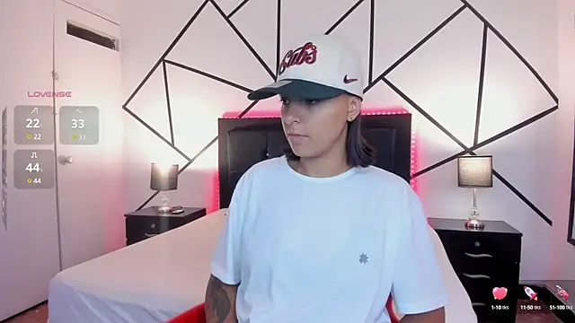 Liiam smith  online show from 02-10-25, 11:57