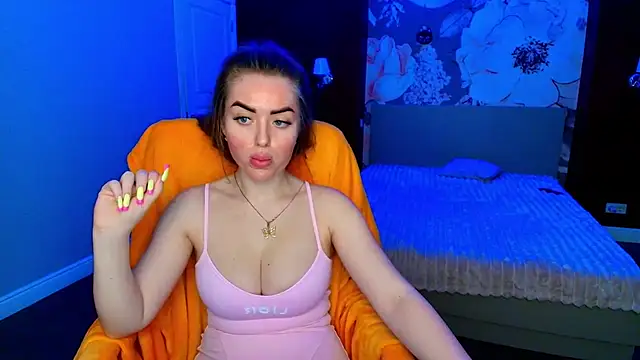 Snapshot of MissisCaty chatting on 07-22-26, 03:53 MissisCaty online show from 07-22-26, 03:53
