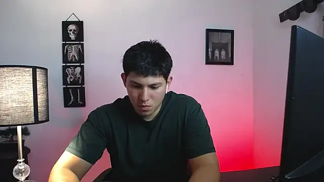 JamesCr  online show from 10-22-25, 02:01