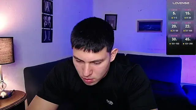 JamesCr  online show from 01-10-26, 12:01