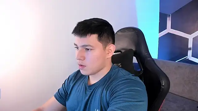 JamesCr  online show from 01-15-26, 03:11