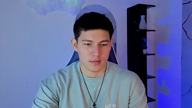JamesCr  online show from 05-21-26, 12:34