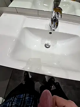 Snapshot of Oli0203@xh chatting on 03-19-26, 07:51 Oli0203xh online show from 03-19-26, 07:51