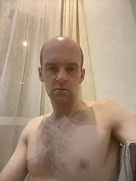 LynnAhNight online show from 11-04-25, 03:05