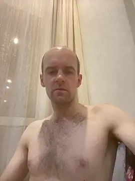 LynnAhNight online show from 11-13-25, 03:05