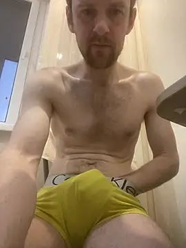 LynnAhNight online show from 03-27-26, 03:12