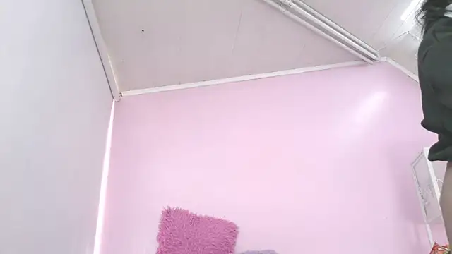 Snapshot of Hiyakasudere chatting on 01-19-26, 02:54 Hiyakasudere online show from 01-19-26, 02:54