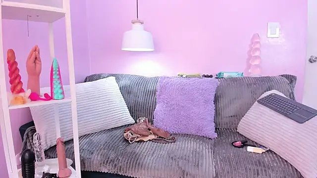 Snapshot of Hiyakasudere chatting on 04-08-26, 06:19 Hiyakasudere online show from 04-08-26, 06:19