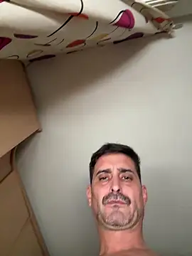 Snapshot of jonymoreno chatting on 03-12-25, 03:18 jonymoreno online show from 03-12-25, 03:18