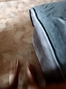 Snapshot of jonymoreno chatting on 10-27-25, 11:03 jonymoreno online show from 10-27-25, 11:03