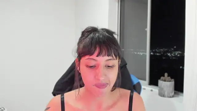 ggor4w33 online show from 09-09-25, 02:00