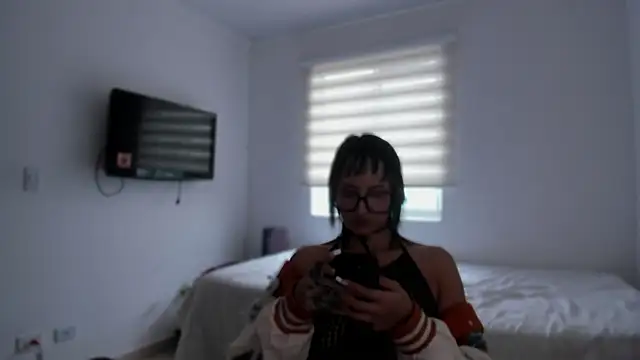 ggor4w33 online show from 03-28-26, 01:00