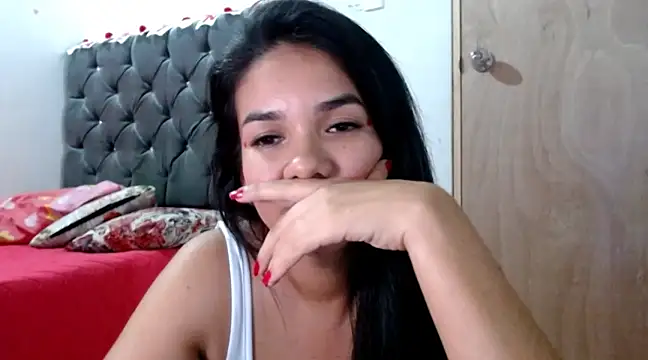 Snapshot of tezza_smith chatting on 02-15-25, 04:25 tezza smith online show from 02-15-25, 04:25