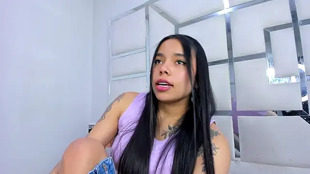 ZoeWan69 online show from 11-02-25, 12:40