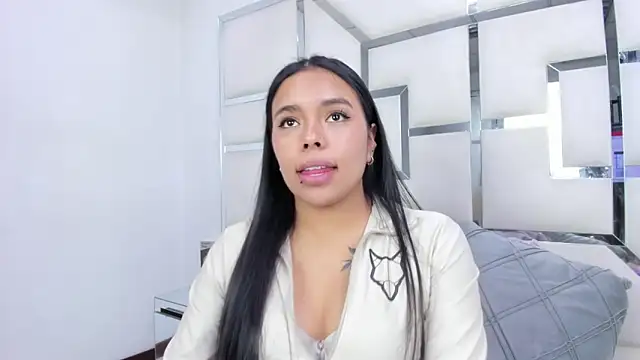 ZoeWan69 online show from 03-27-26, 02:39