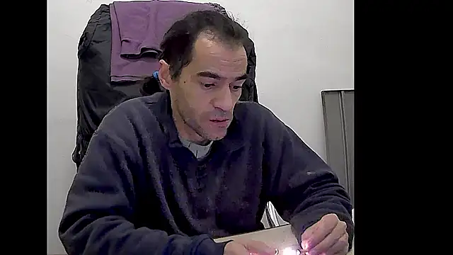 ReyDeBotones online show from 03-18-26, 01:31