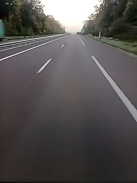 Snapshot of Dam70 chatting on 10-13-25, 05:40 Dam70 online show from 10-13-25, 05:40