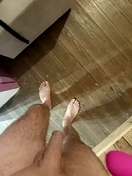 Snapshot of Dam70 chatting on 10-19-25, 05:41 Dam70 online show from 10-19-25, 05:41