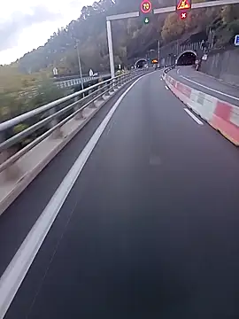 Snapshot of Dam70 chatting on 10-24-25, 06:10 Dam70 online show from 10-24-25, 06:10