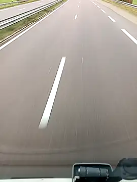 Snapshot of Dam70 chatting on 10-30-25, 07:43 Dam70 online show from 10-30-25, 07:43