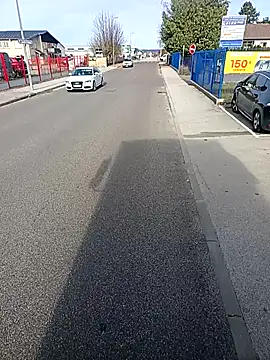 Snapshot of Dam70 chatting on 11-12-25, 12:27 Dam70 online show from 11-12-25, 12:27