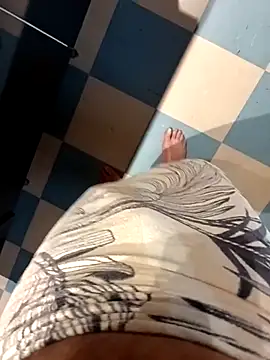 Snapshot of Dam70 chatting on 11-30-25, 09:57 Dam70 online show from 11-30-25, 09:57