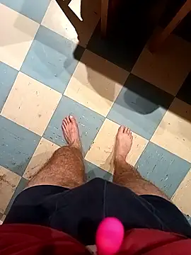 Snapshot of Dam70 chatting on 01-16-26, 06:01 Dam70 online show from 01-16-26, 06:01