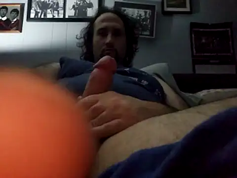 Snapshot of maddy060606 chatting on 10-29-25, 04:48 maddy060606 online show from 10-29-25, 04:48