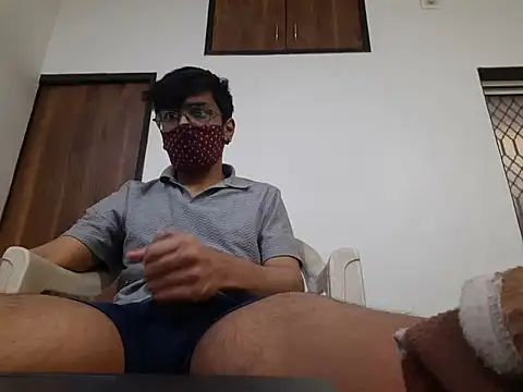 Snapshot of kk77102 chatting on 03-16-25, 12:00 kk77102 online show from 03-16-25, 12:00