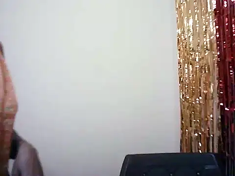 Snapshot of Rubi-Ji chatting on 02-16-25, 04:20 Rubi-Ji online show from 02-16-25, 04:20