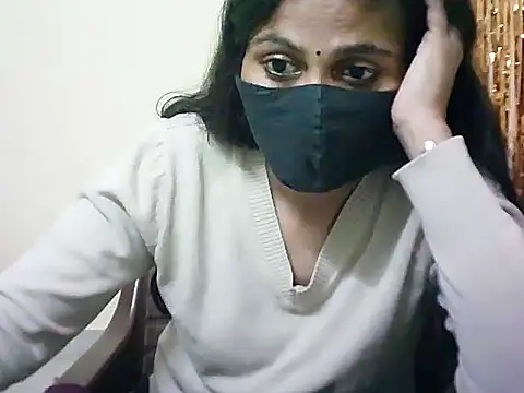 Snapshot of Rubi-Ji chatting on 02-16-25, 02:43 Rubi-Ji online show from 02-16-25, 02:43