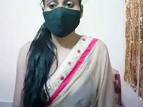 Snapshot of Rubi-Ji chatting on 02-17-25, 02:04 Rubi-Ji online show from 02-17-25, 02:04