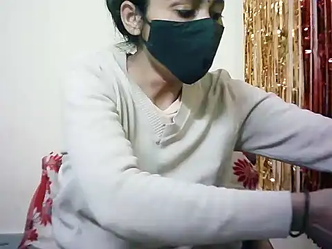 Snapshot of Rubi-Ji chatting on 02-17-25, 10:03 Rubi-Ji online show from 02-17-25, 10:03
