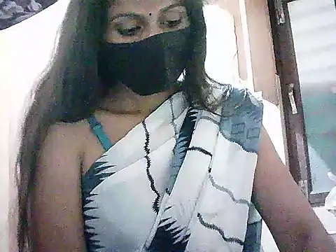 Snapshot of Rubi-Ji chatting on 03-15-25, 01:19 Rubi-Ji online show from 03-15-25, 01:19