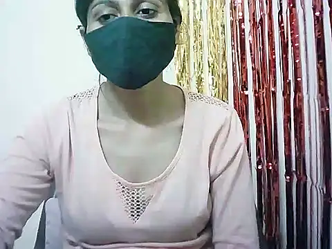 Snapshot of Rubi-Ji chatting on 03-17-25, 01:46 Rubi-Ji online show from 03-17-25, 01:46