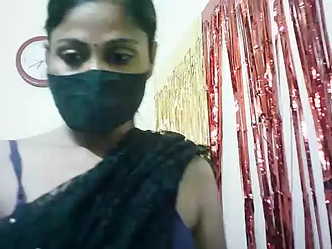 Snapshot of Rubi-Ji chatting on 03-18-25, 01:21 Rubi-Ji online show from 03-18-25, 01:21