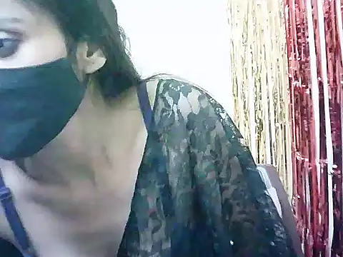 Snapshot of Rubi-Ji chatting on 03-18-25, 04:48 Rubi-Ji online show from 03-18-25, 04:48