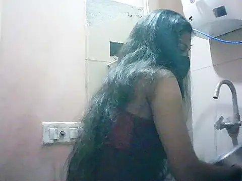 Snapshot of Rubi-Ji chatting on 03-19-25, 03:40 Rubi-Ji online show from 03-19-25, 03:40